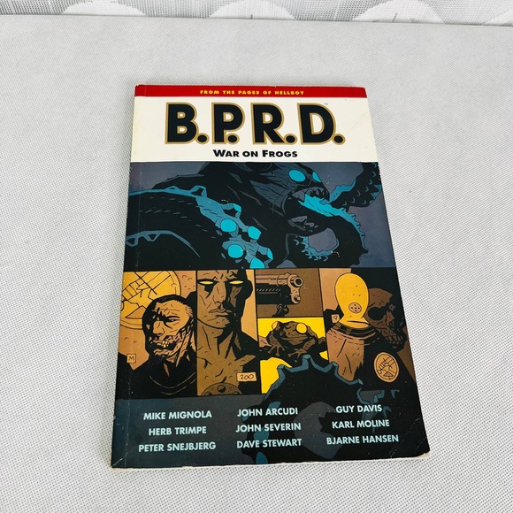 5 for $25|  B.P.R.D. War on Frogs TPB (Dark Horse Comics, 2010) TPB - Picture 1 of 3